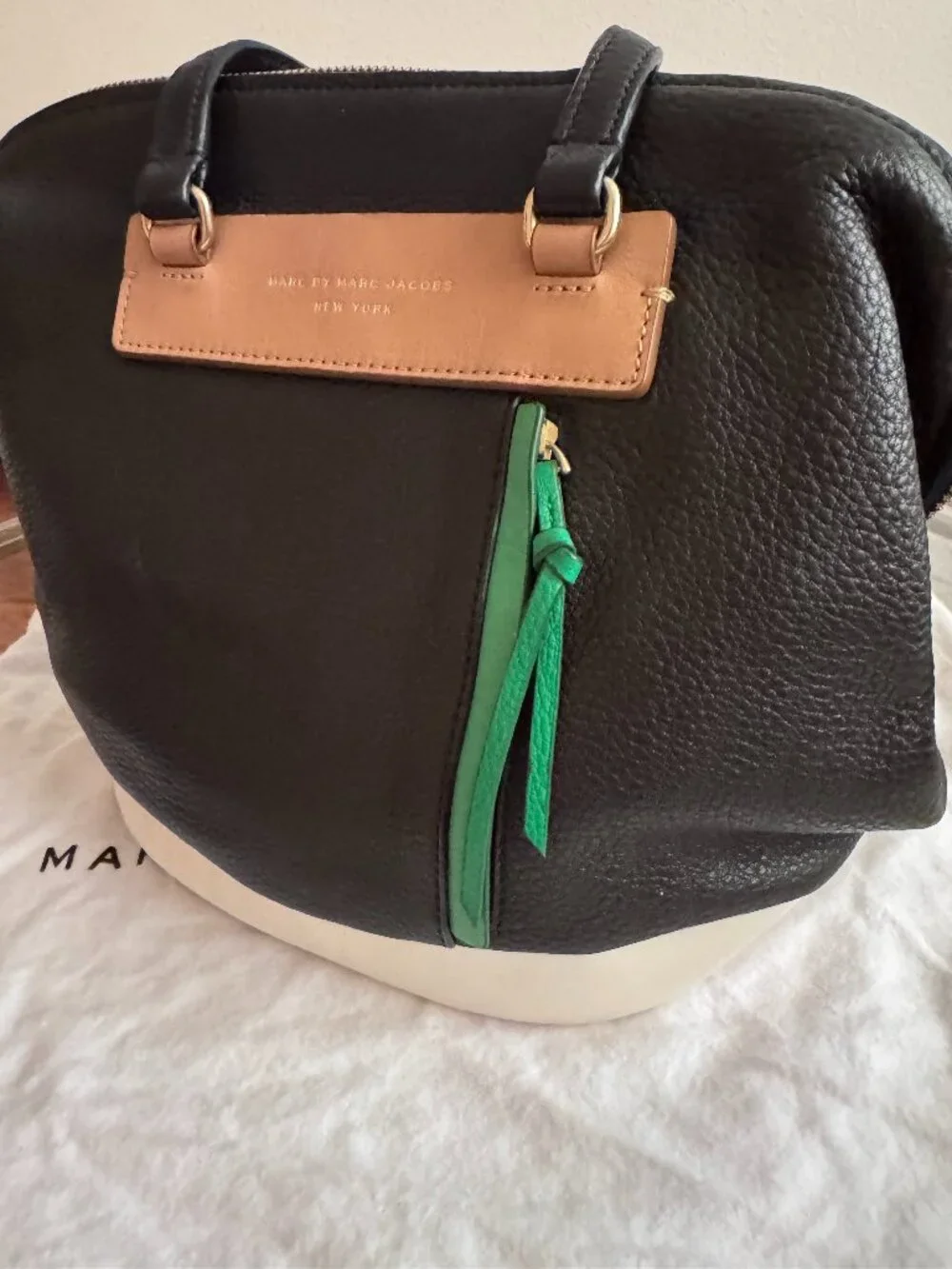 Marc by Marc Jacobs Black Colorblock Pebbled Leather Satchel Bag – Never Carried
